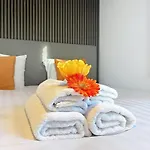 Raphaelle - Close To Plopsaland De Panne! De Panne